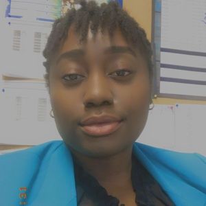 Meet your Posher, Raissa